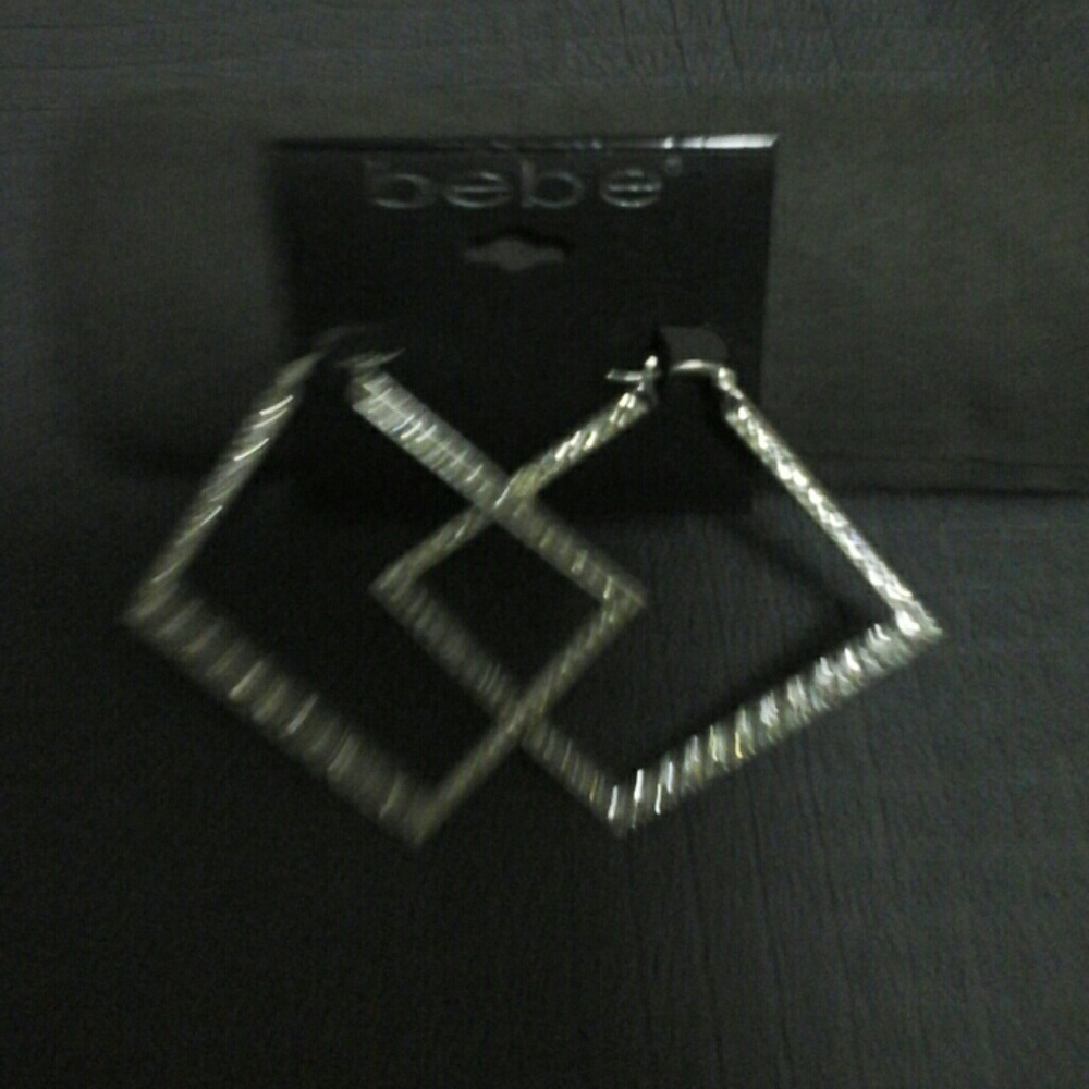 BEBÉ SQUARE RHINESTONE EARING